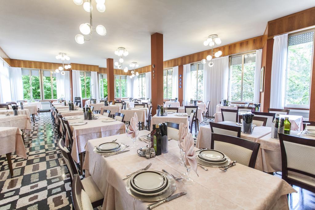Hotel Rossini Tabiano Terme Exterior photo