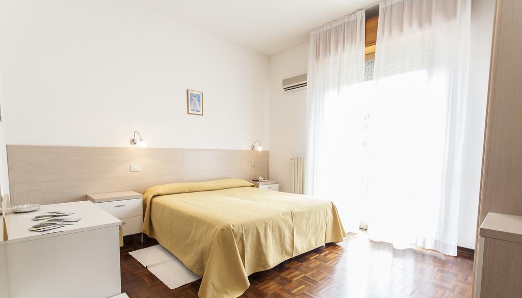 Hotel Rossini Tabiano Terme Exterior photo